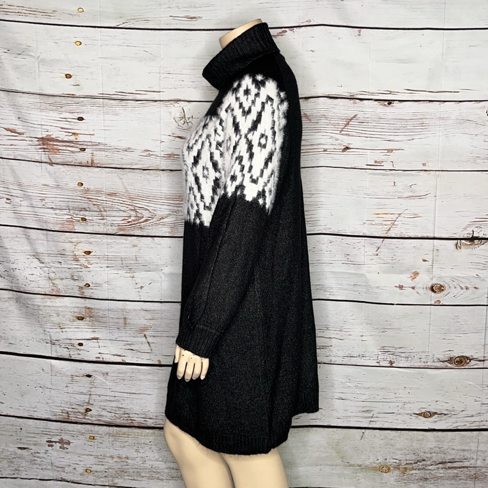 Maurices Black and White Long Sleeve Dress - Picture 2 of 4